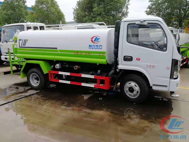 腾博会洒水车