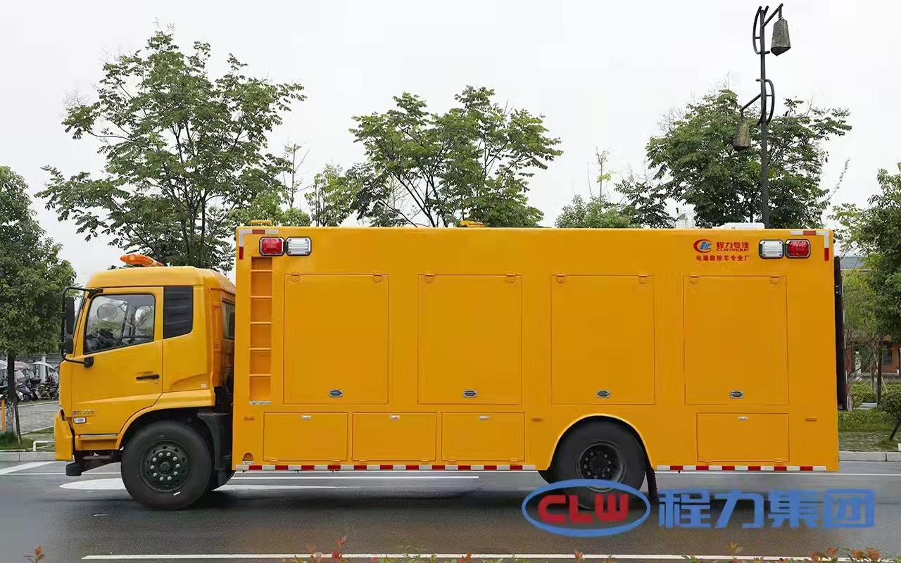 腾博会东风天锦排水抢险车