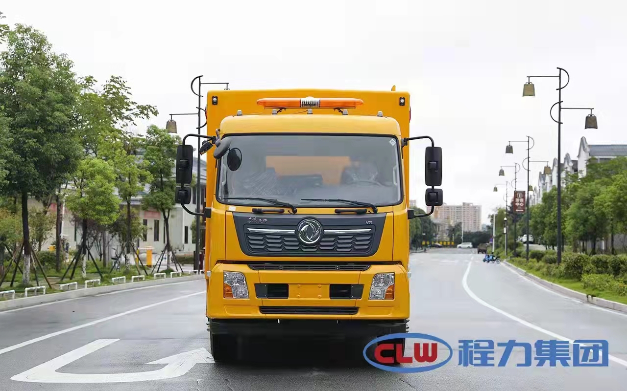 腾博会东风天锦排水抢险车