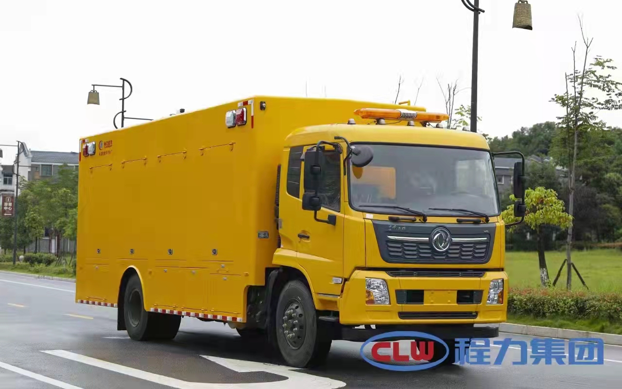 腾博会东风天锦排水抢险车
