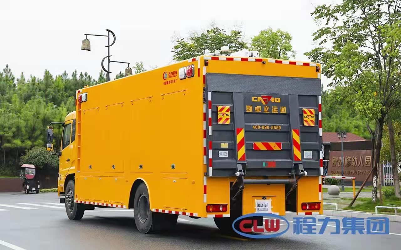 腾博会东风天锦排水抢险车