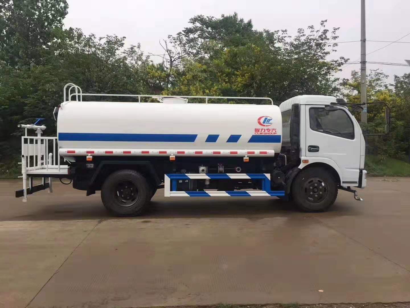 腾博会专汽东风福瑞卡洒水车