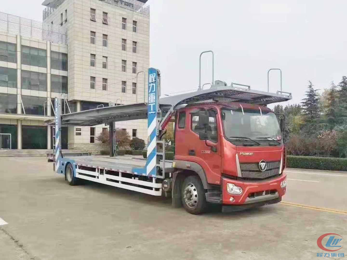 腾博会重工福田瑞沃轿运车