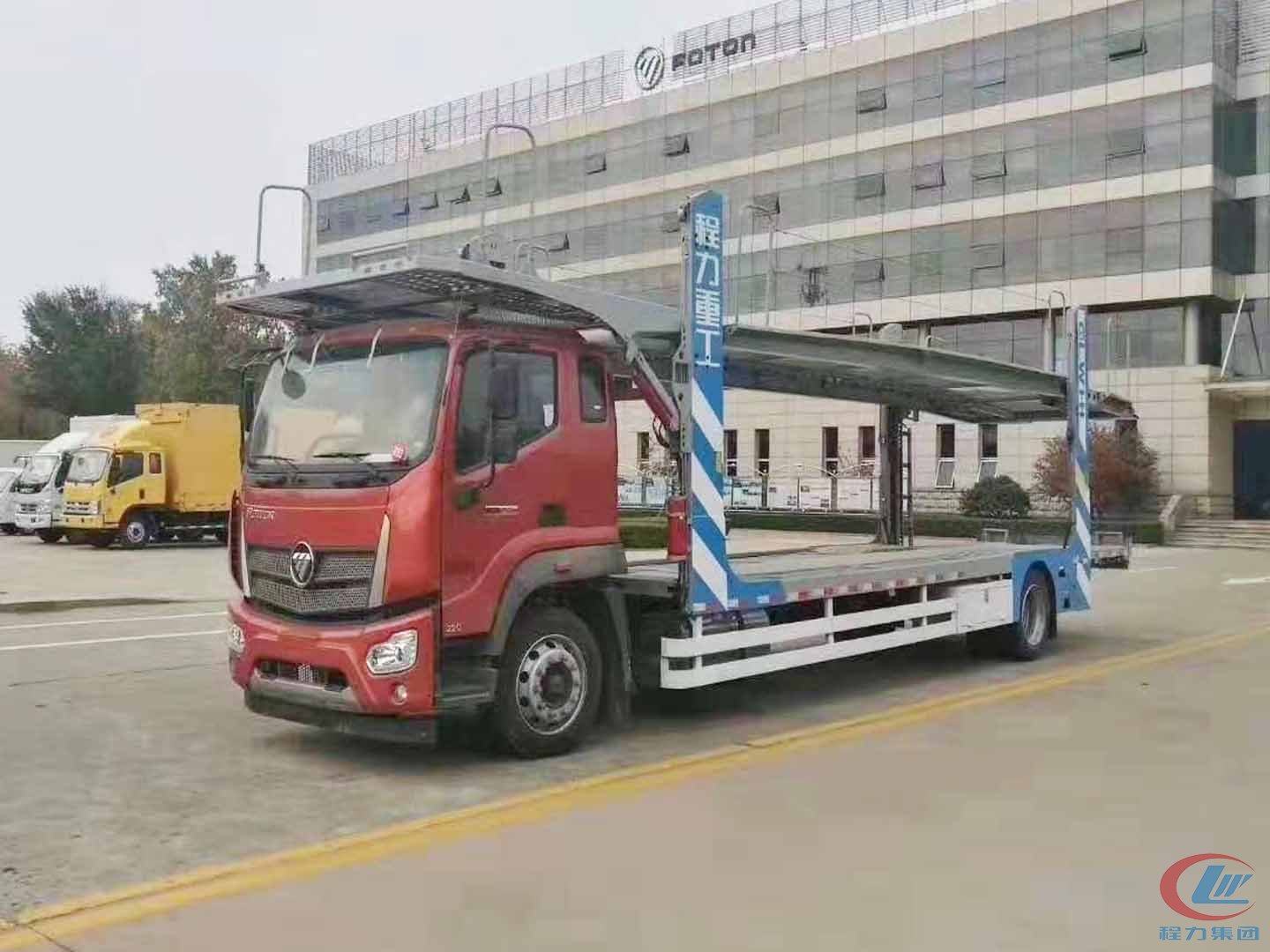 腾博会重工福田瑞沃轿运车