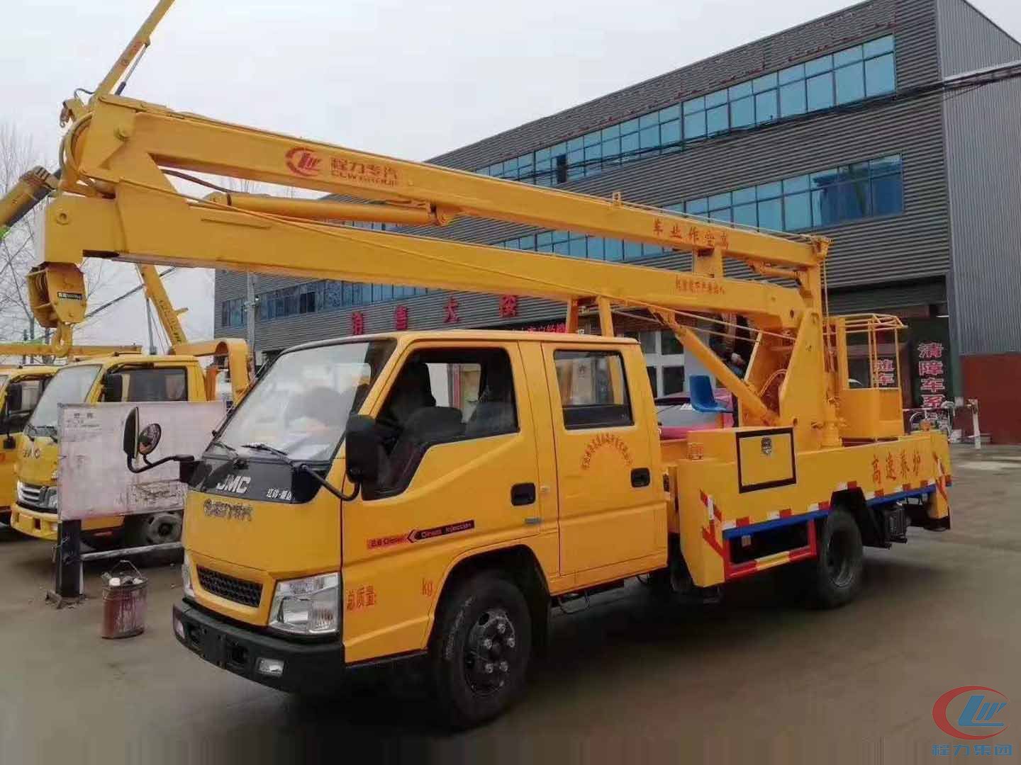 腾博会江铃16米高空作业车高清图