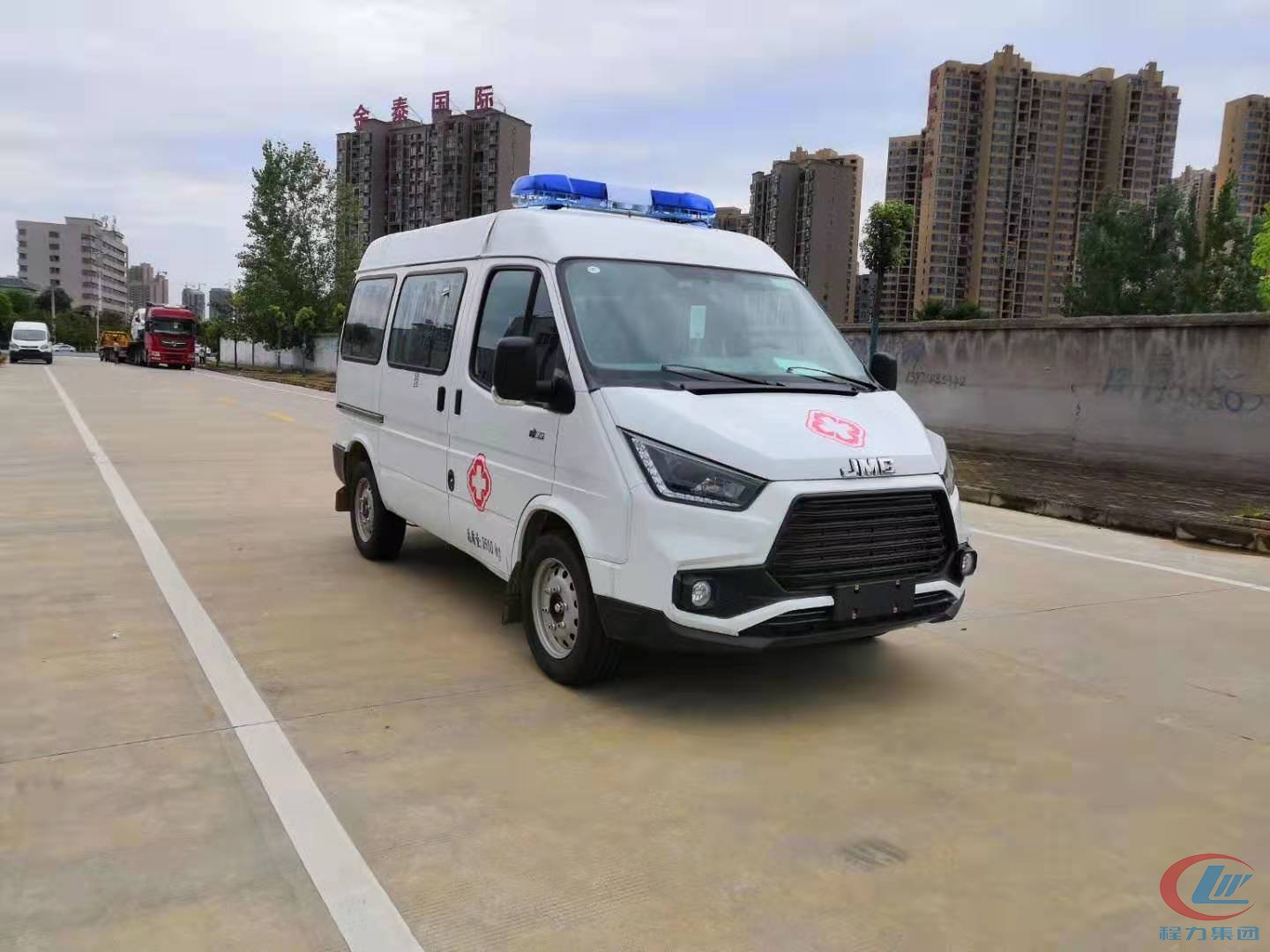 腾博会江铃特顺国六高端航空版救护车