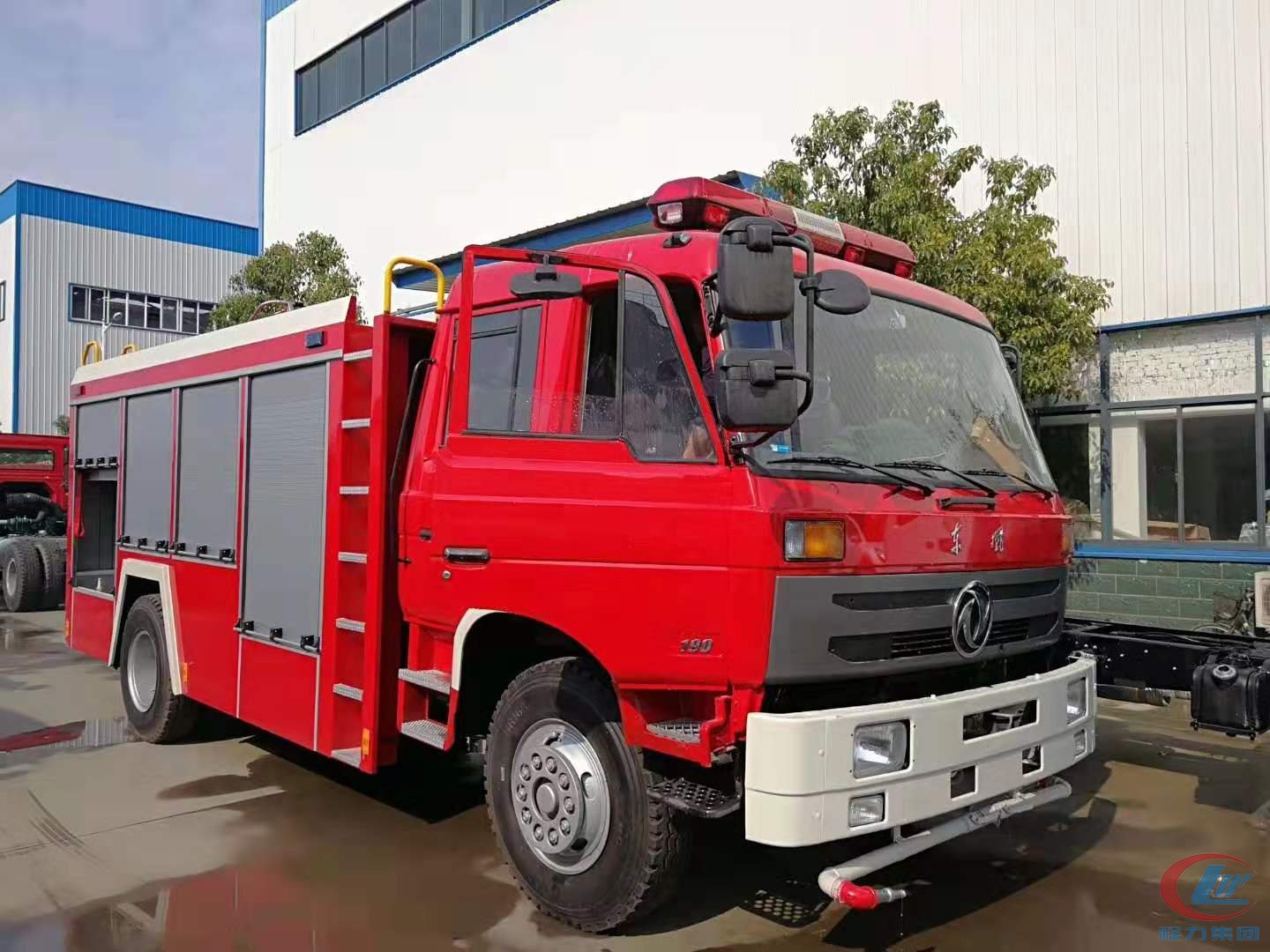 腾博会专汽东风153水罐消防车