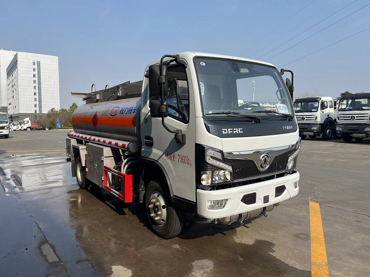 国六腾博会牌东风小福瑞卡5方加油车