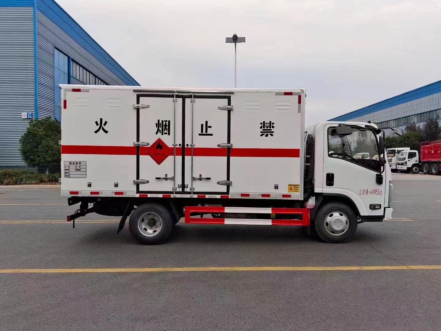 腾博会集团中国民营企业500强打造高端安全防爆车产品