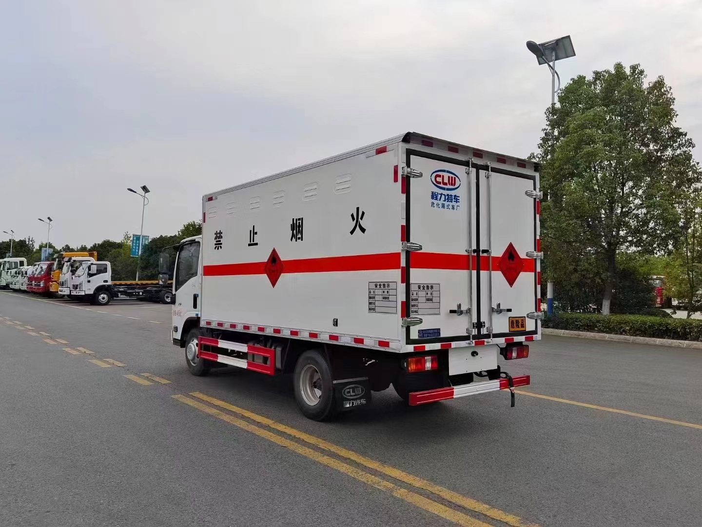 腾博会集团专用车系列五十铃爆破器材运输车